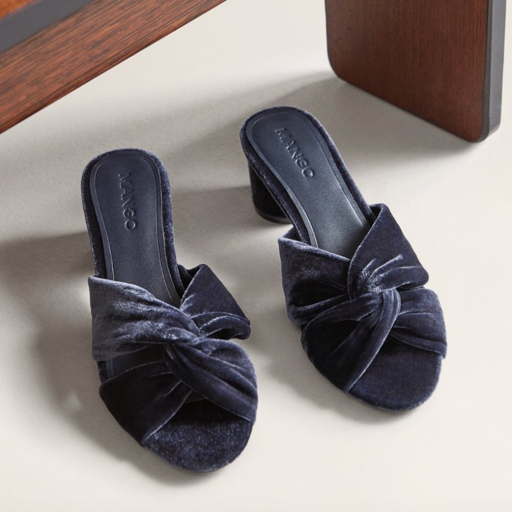 Knot velvet sandals